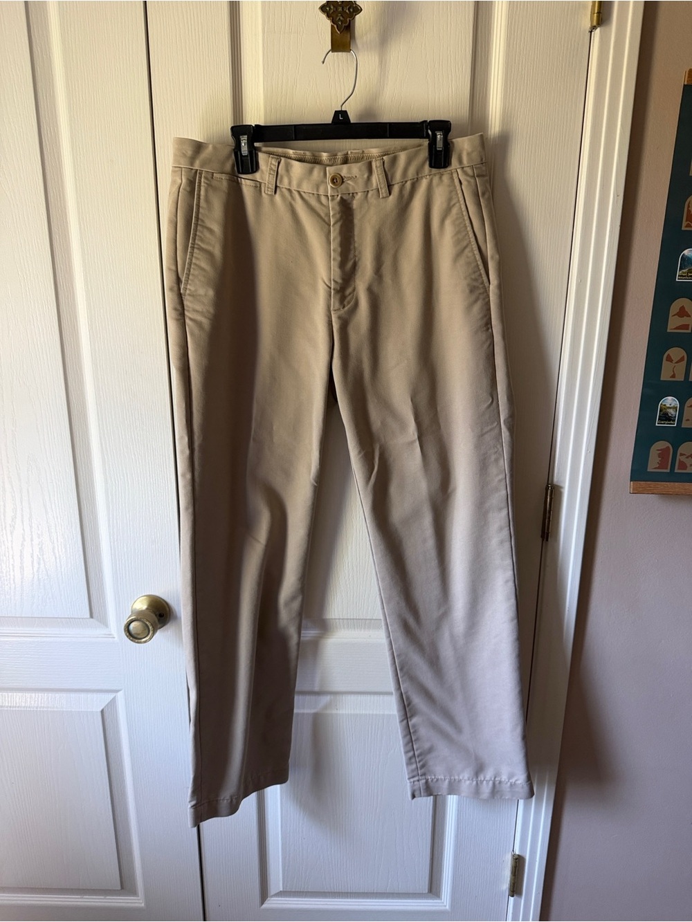 Roundtree & Yorke Classic Khaki Pants